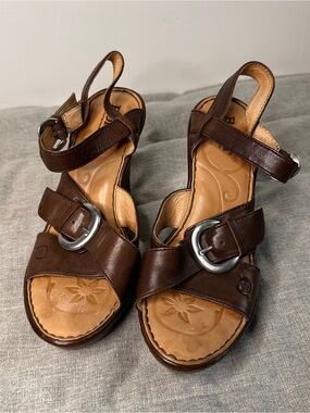Born Sandals Women Size 6M Brown Leather Platform Wedge Buckle Shoes